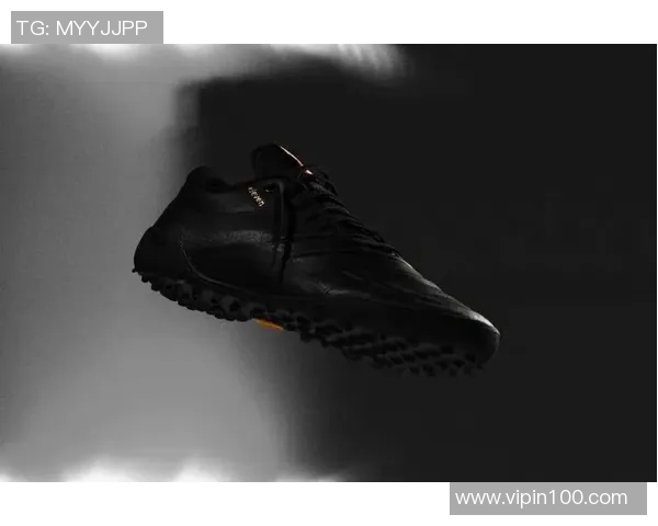 夏季足球明星的球鞋选择与时尚搭配解析