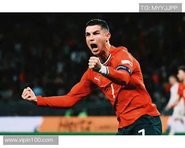 坚韧不拔的足球明星们如何在逆境中崛起成就辉煌人生